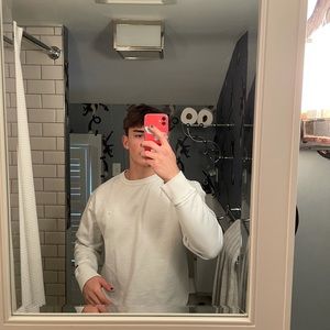 White champion crew neck, naive medium